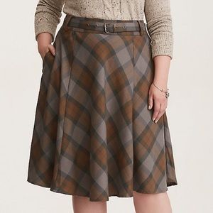 NWT❗️ Torrid Outlander Tartan Skirt- Size 18 💕